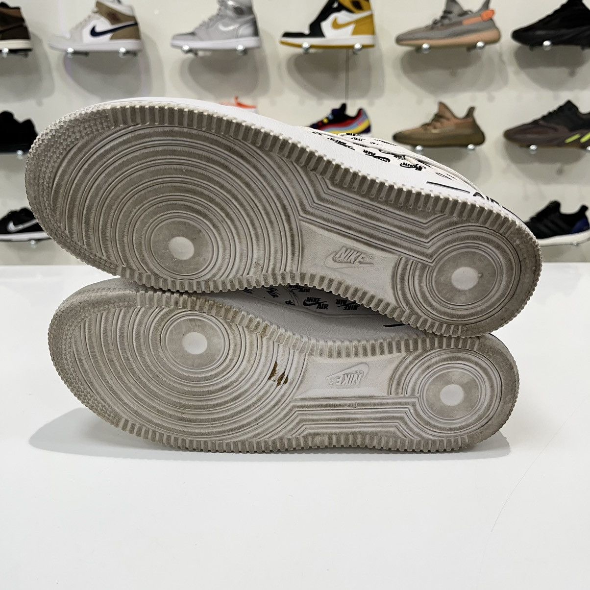 Nike Nike Air Force 1 Low All Over Logo White Size US 7.5 / EU 40-41 - 10 Thumbnail