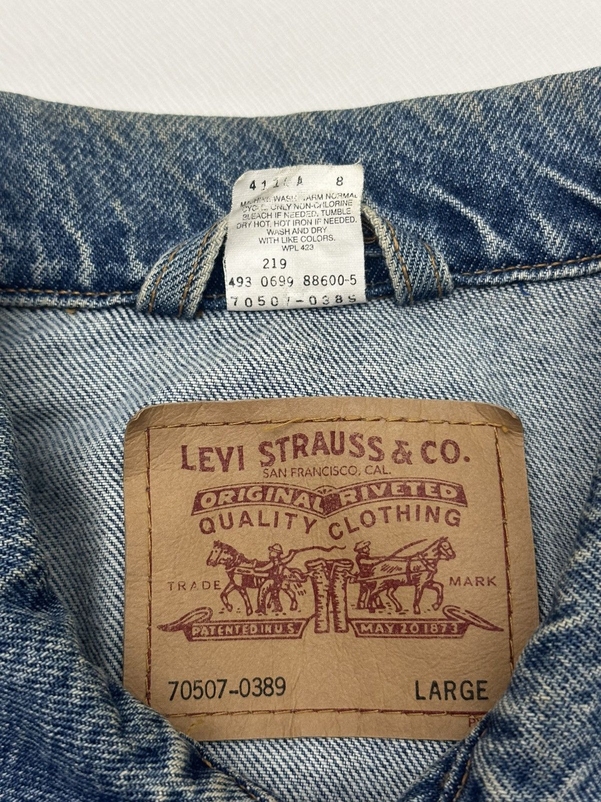 Levi's Vintage 90s Levi's 70507 0389 Trucker Jacket Large USA Made Size US L / EU 52-54 / 3 - 5 Thumbnail
