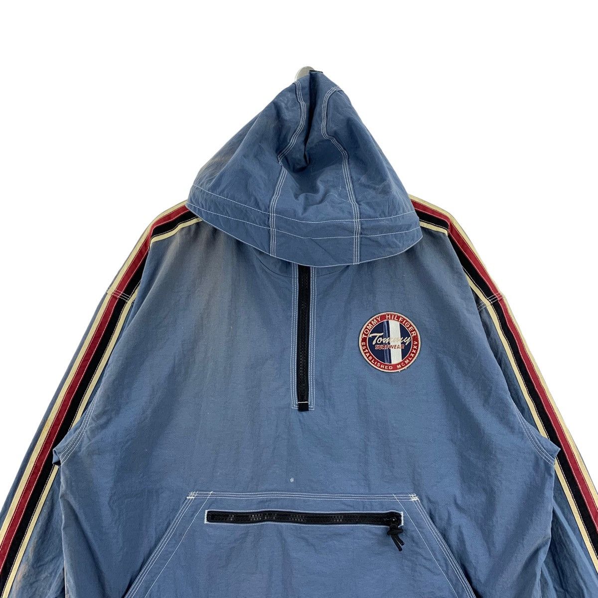 Tommy Hilfiger × Vintage Vintage TOMMY HILFIGER Hooded Embroidered Brand Logo Bomber Size US M / EU 48-50 / 2 - 2 Thumbnail