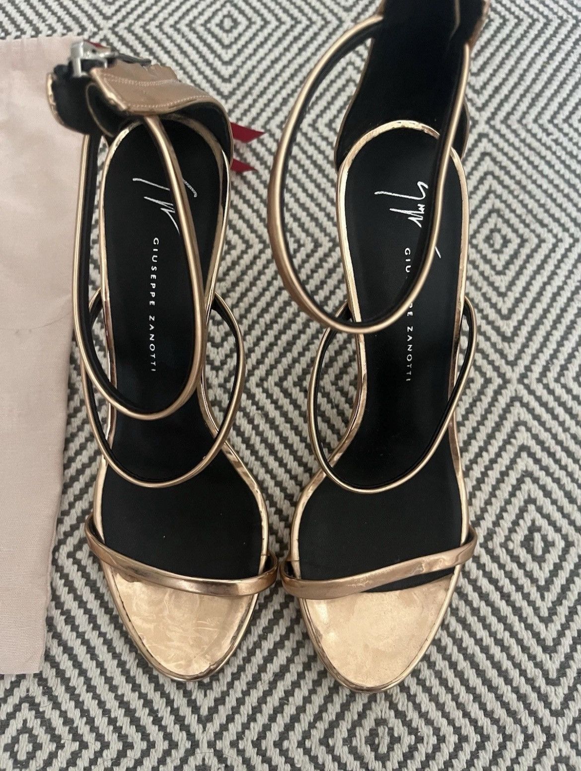 Sergio Rossi Sergio Rossi Rose Gold Heels Size US 7 / IT 37 - 4 Thumbnail