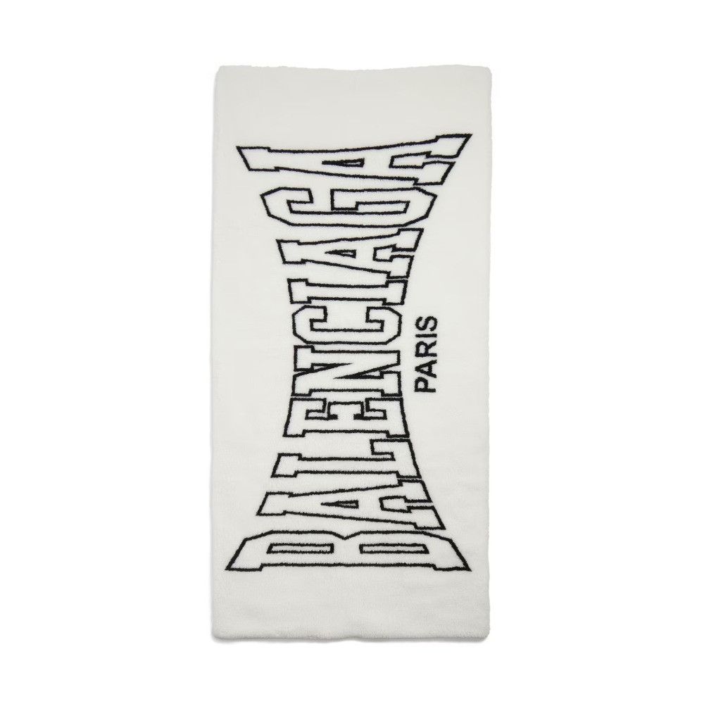 Balenciaga o1tr1nto0426 Size: OS / Boxing Padded Stola in White/Black Size ONE SIZE - 2 Thumbnail