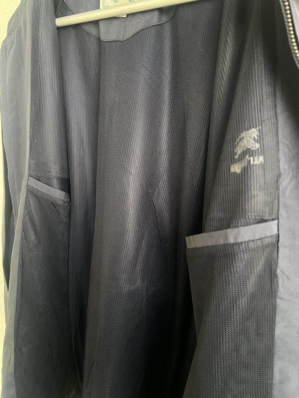 Burberry Burberrys Embroidered Logo Nylon Windbreaker Jacket Size US XL / EU 56 / 4 - 5 Thumbnail