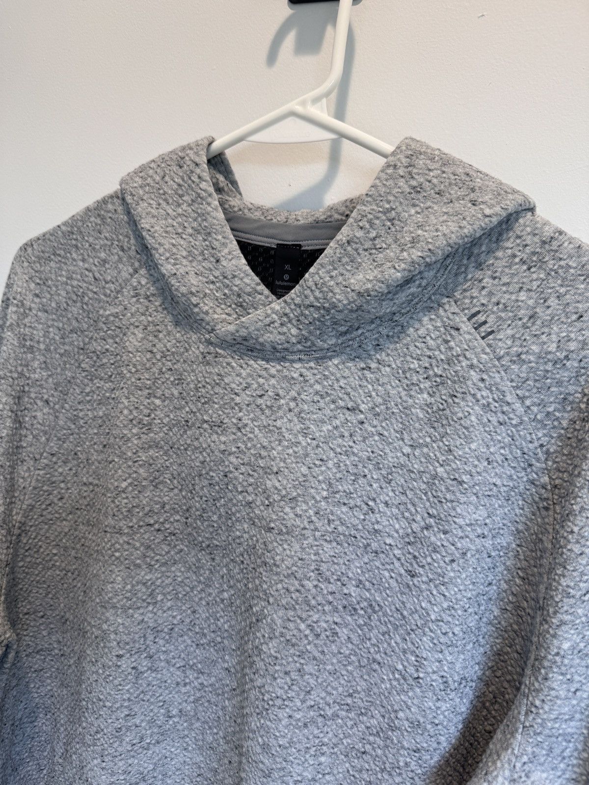 Lululemon Lululemon Mens At Ease Light Heather Grey Hoodie Size XL Size US XL / EU 56 / 4 - 4 Thumbnail
