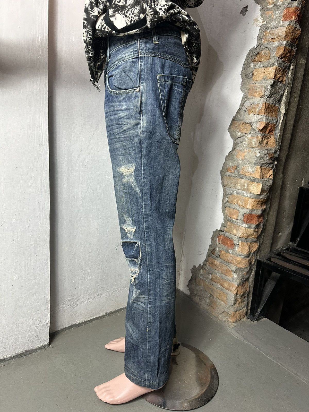 Japanese Brand 2#1 Flare Distressed Jeans Nice Split Back Pocket Size US 32 / EU 48 - 21 Thumbnail