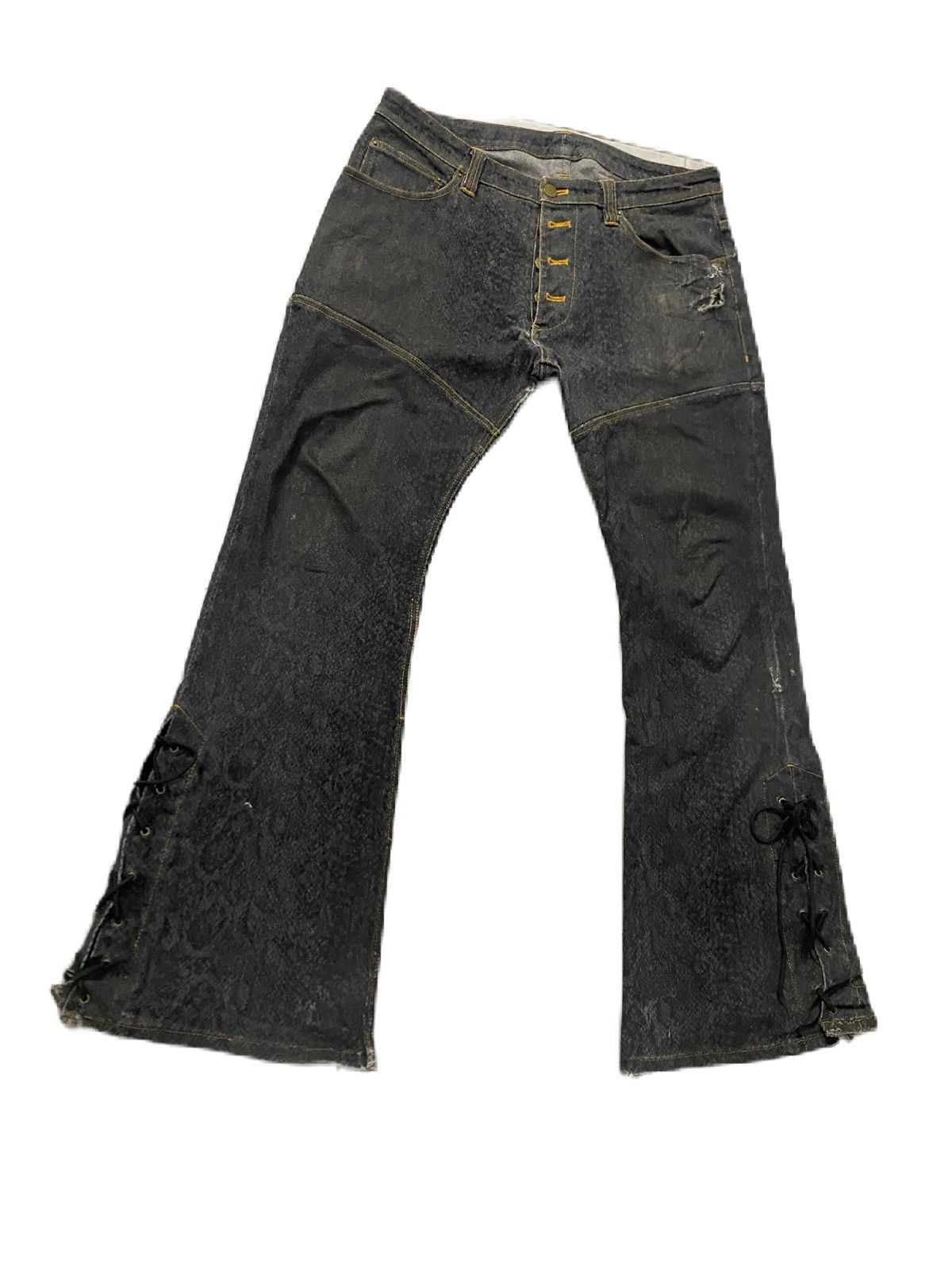 If Six Was Nine TORNADO MART FLARE DENIM LACES BOTTOM DISTRESS Size US 33 - 3 Thumbnail