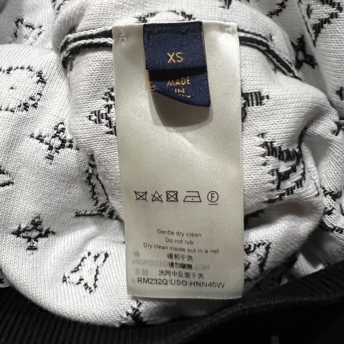 Louis Vuitton Louis Vuitton Knit Gradient Monogram Hoodie Black Size US XS / EU 42 / 0 - 4 Thumbnail