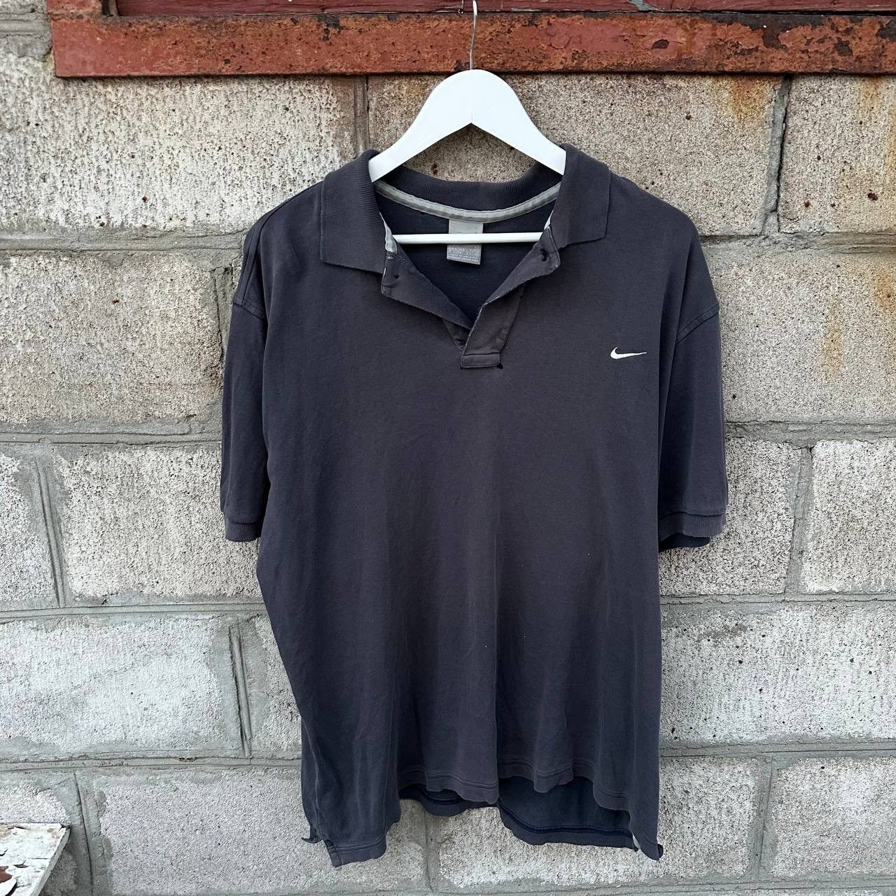 Nike VTG Nike Polo Size L Trashed 00s USA Size US L / EU 52-54 / 3 - 1 Thumbnail