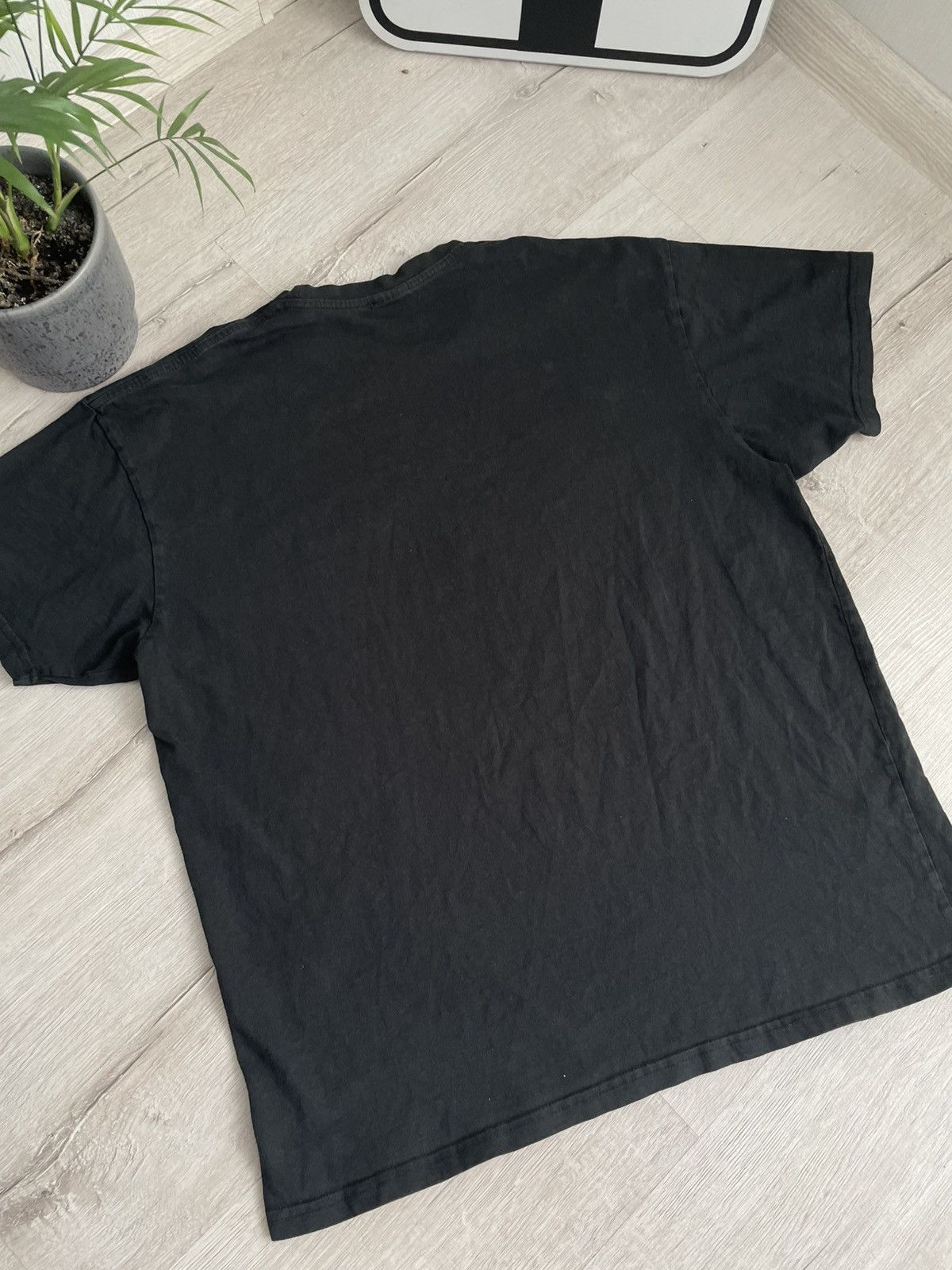 Mercedes-Benz Vintage 90s Mercedes Benz Small Logo Faded T-shirt Race F1 Size US L / EU 52-54 / 3 - 8 Thumbnail