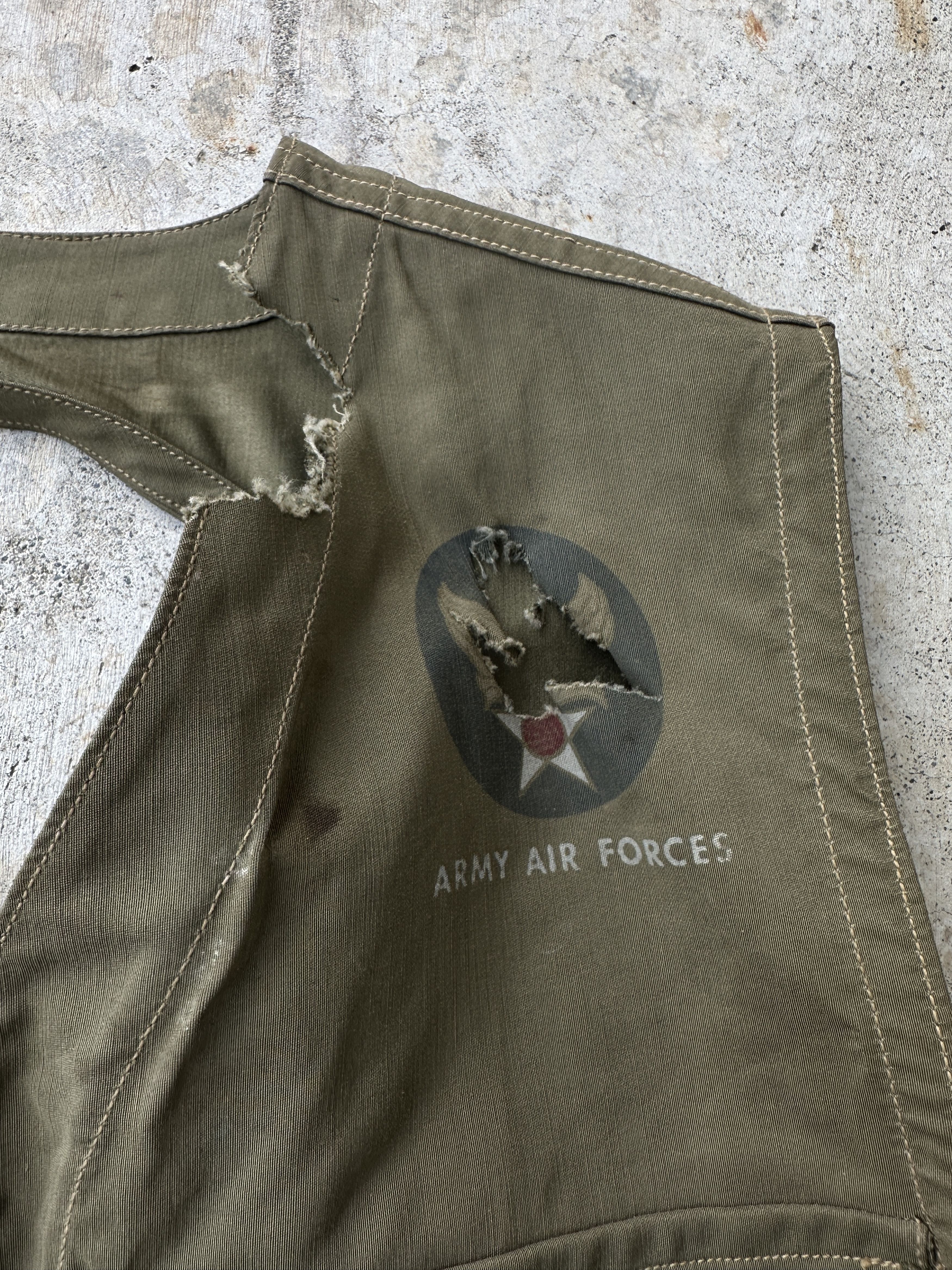 Vintage USAF Tactical C-1 Survival War trashed military army vest Size US M / EU 48-50 / 2 - 5 Thumbnail