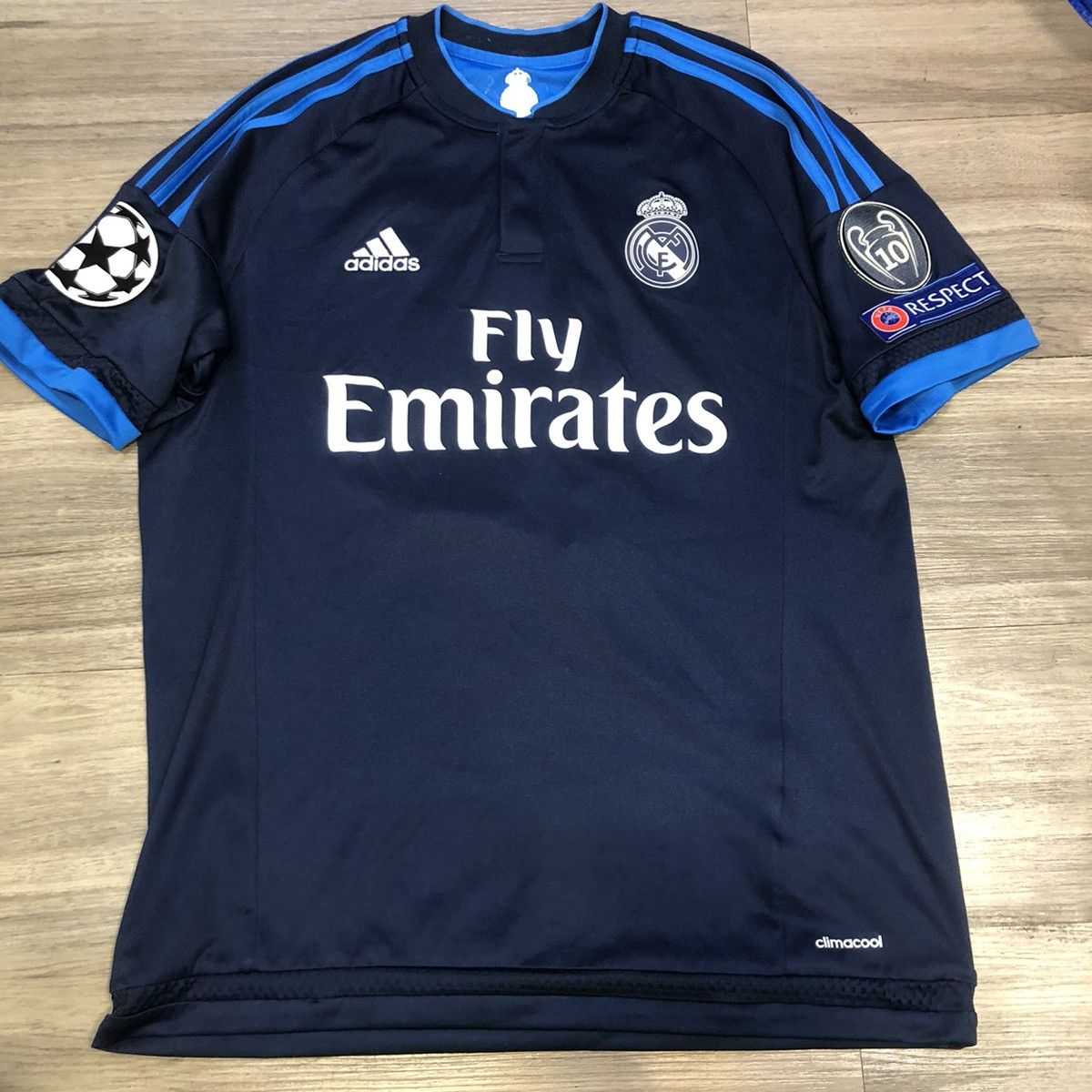image of Real Madrid 15/16 Away 8 Kroos in Navy, Men's (Size Medium)
