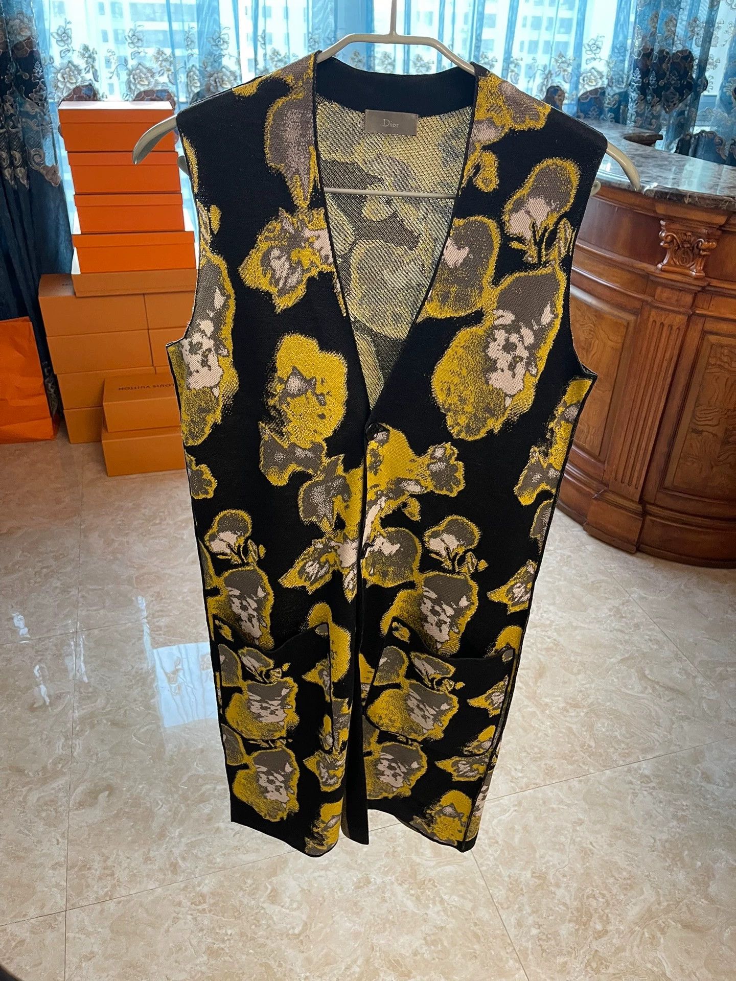 Dior DIOR Unisex Knit Silk Vest S Oversized Runway 3D Authentic Size S / US 4 / IT 40 - 1 Thumbnail