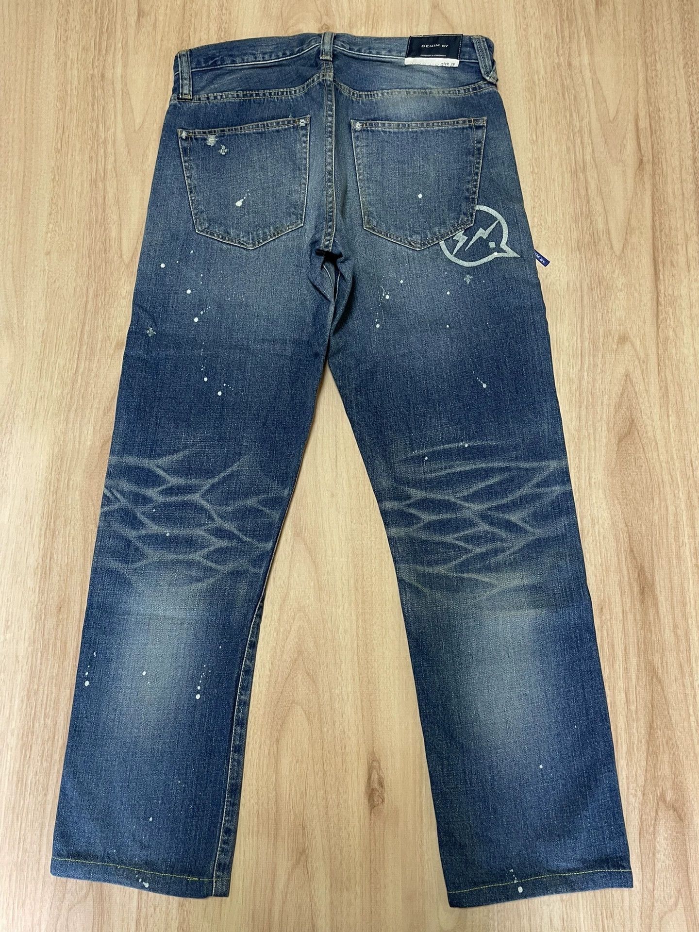 Vanquish Blue Distressed Paint Splatter Denim Jeans Size 28 Size US 28 / EU 44 - 2 Thumbnail