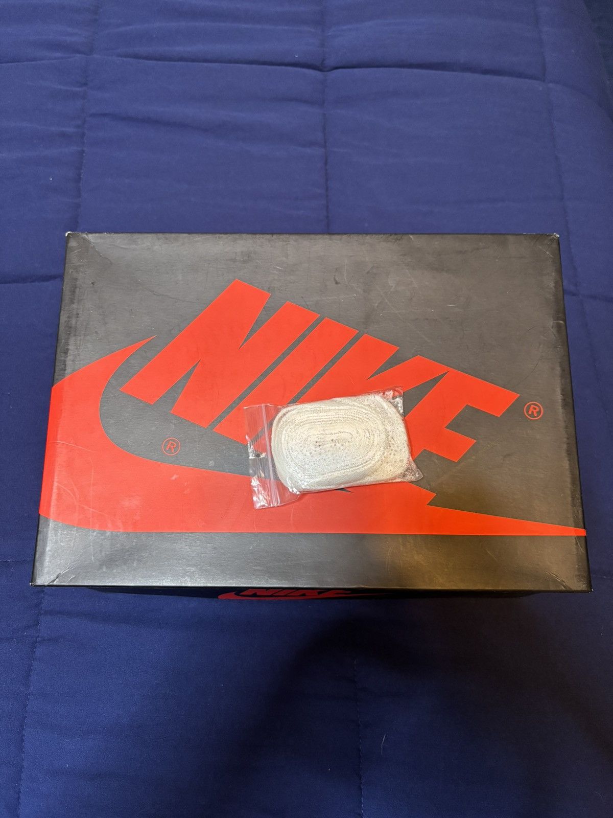 Jordan Brand Jordan 1 High Retro Smoke Gray 2020 Size 9.5 Size US 9.5 / EU 42-43 - 8 Thumbnail