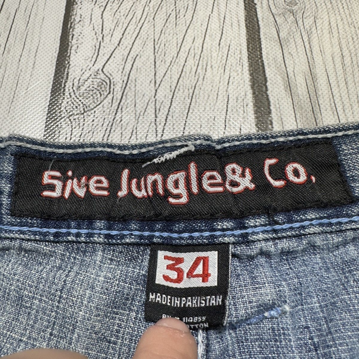 Vintage Vintage 5ive Jungle jean shorts Size US 34 / EU 50 - 5 Thumbnail