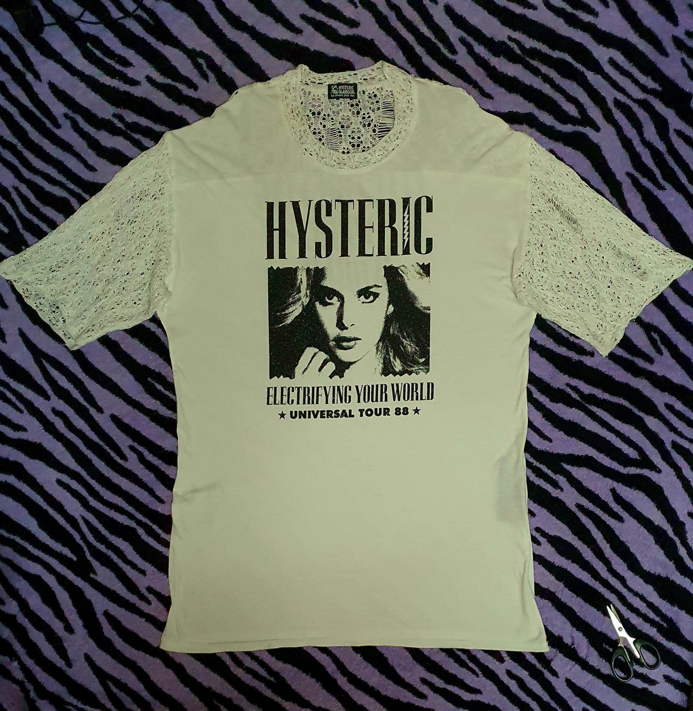 Hysteric Glamour Hysteric Glamour Universal Tour 88 semi-laced tees (L) Size ONE SIZE - 1 Thumbnail