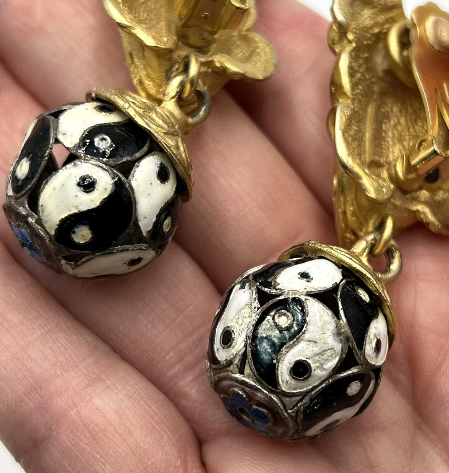Other Glenn Miller Anne Turk Tree Frog Yin-Yang Cloisonné Earrings Size ONE SIZE - 2 Thumbnail