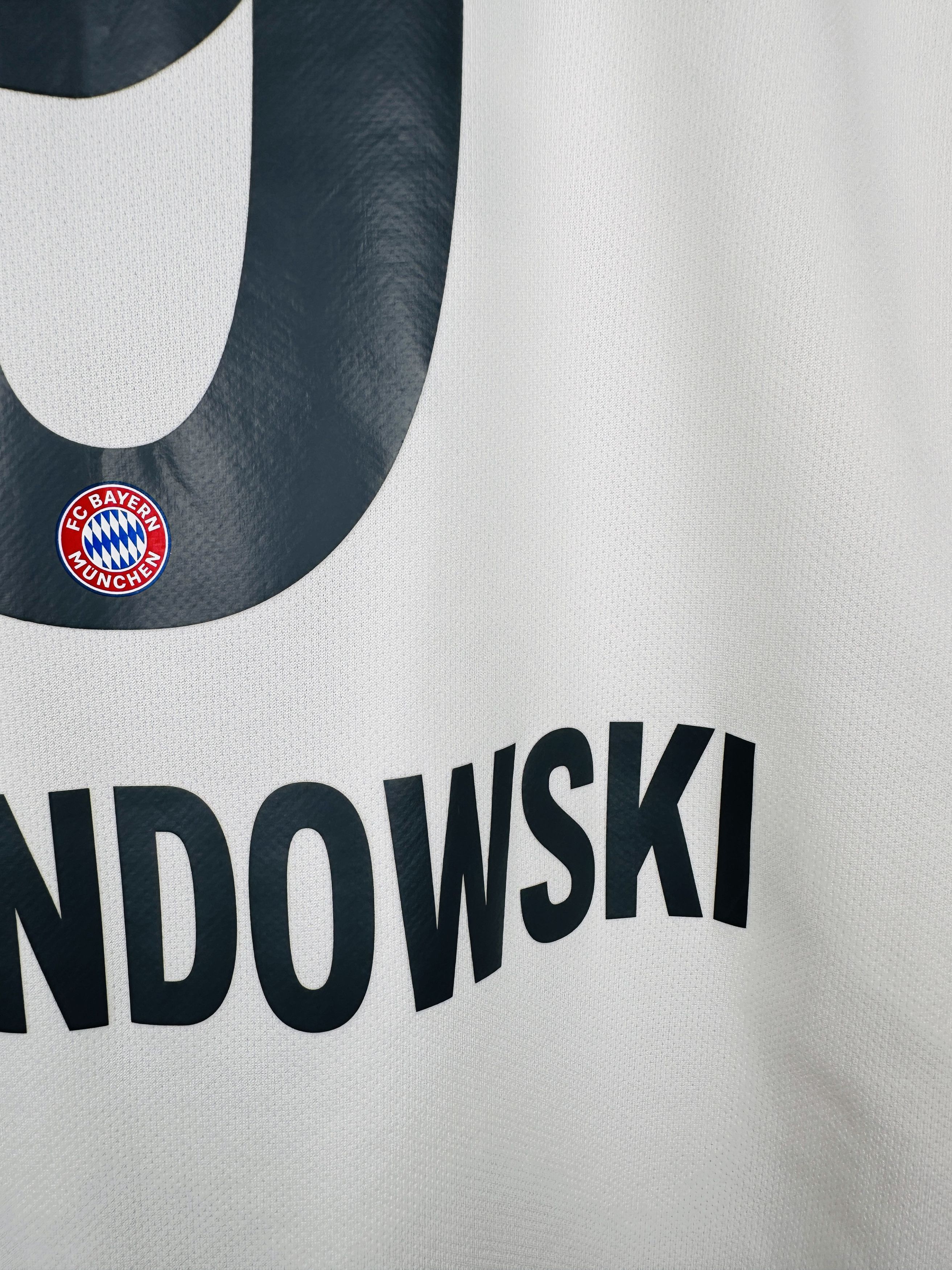 Adidas #9 Lewandowski Bayern Munich Bavaria Munchen Football Shirt Size US M / EU 48-50 / 2 - 17 Thumbnail