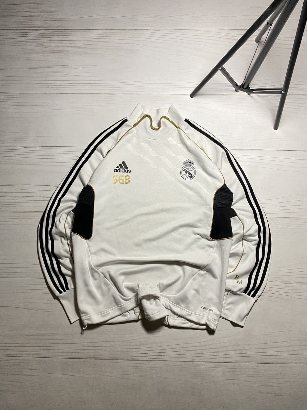 Adidas × Vintage Vintage Adidas Real Madrid 2011 training y2k sweatshirt Size US L / EU 52-54 / 3 - 1 Thumbnail