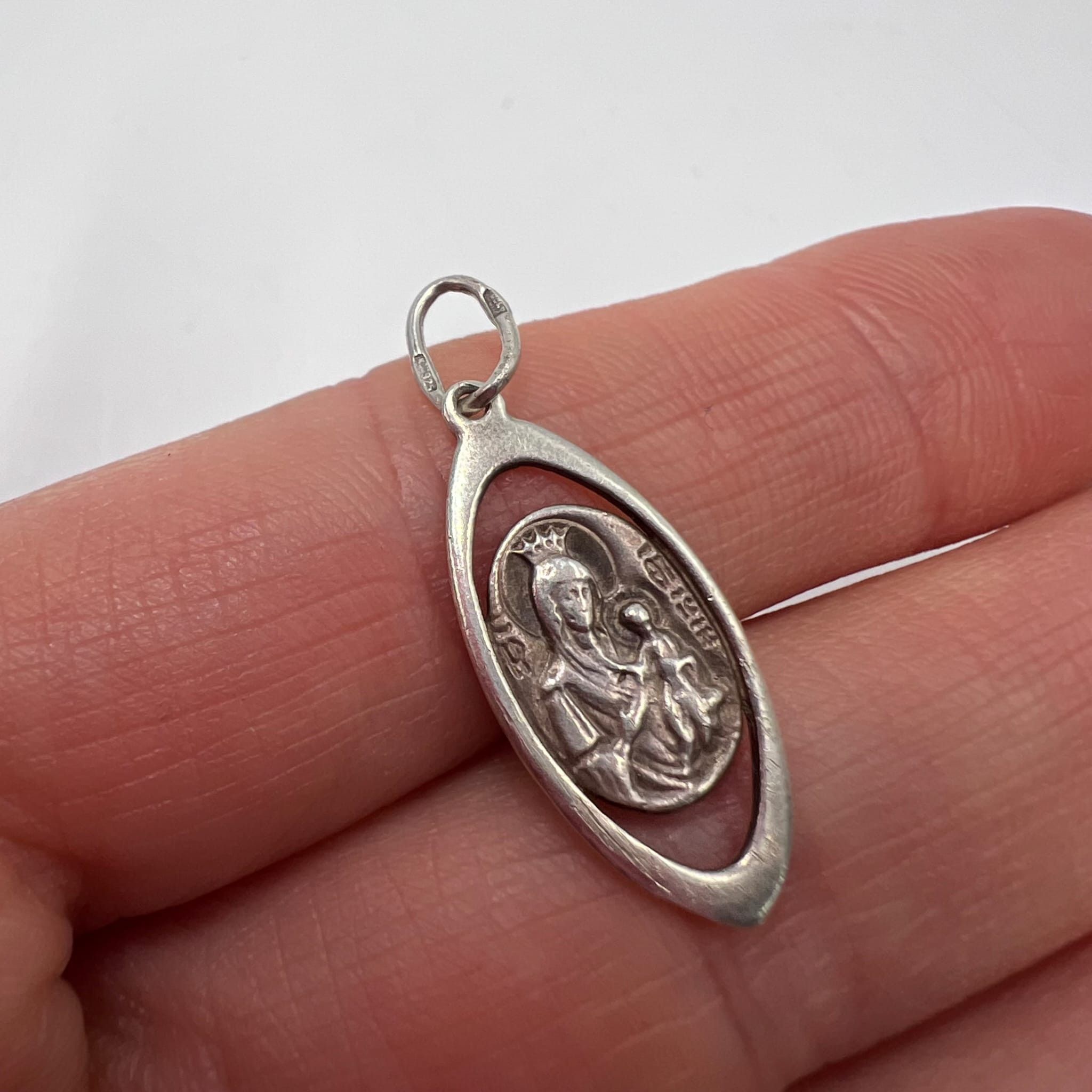 Vintage Vintage Sterling Silver 925 Virgin Mary Pendant - Religious Size ONE SIZE - 3 Thumbnail