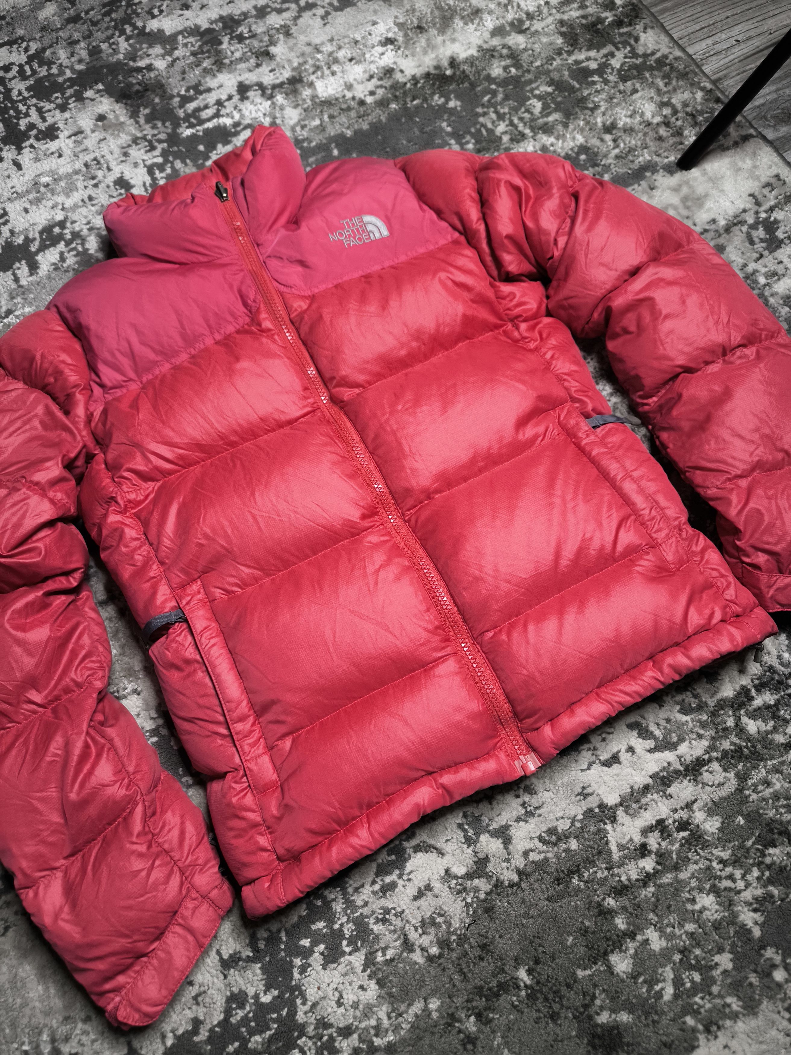 The North Face Women's (S) The North Face Retro Nuptse 700 Down Jacket Size S / US 4 / IT 40 - 3 Thumbnail