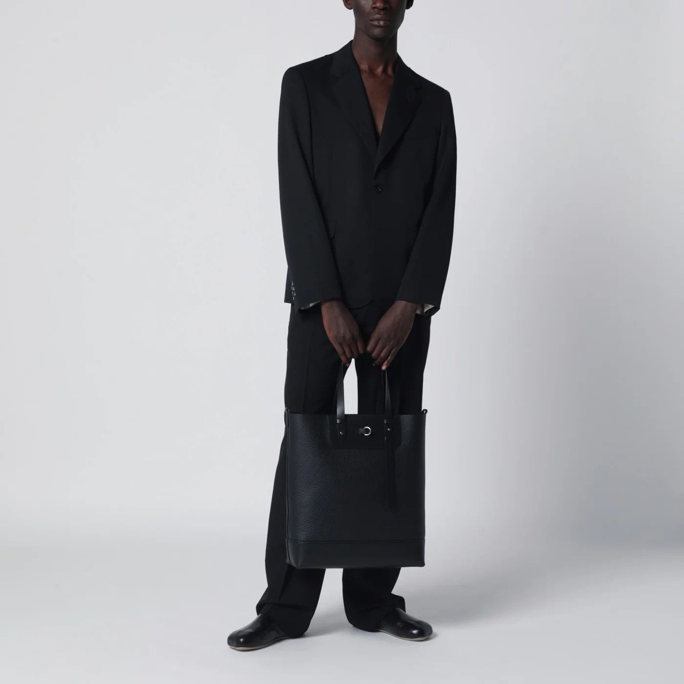 Maison Margiela o1d2blof0526 Size: OS / Shopping Bag in Black Size ONE SIZE - 2 Thumbnail