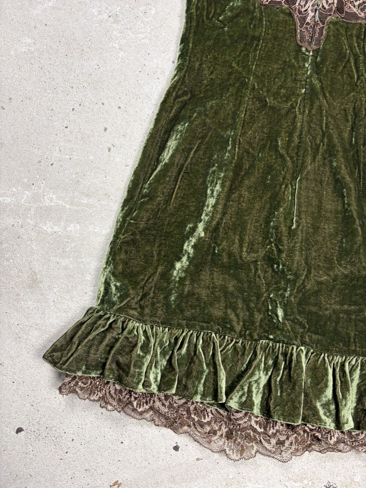 Dolce & Gabbana Vintage 2006 Dolce & Gabbana Velvet Green Mini Dress Lace Size M / US 6-8 / IT 42-44 - 18 Thumbnail
