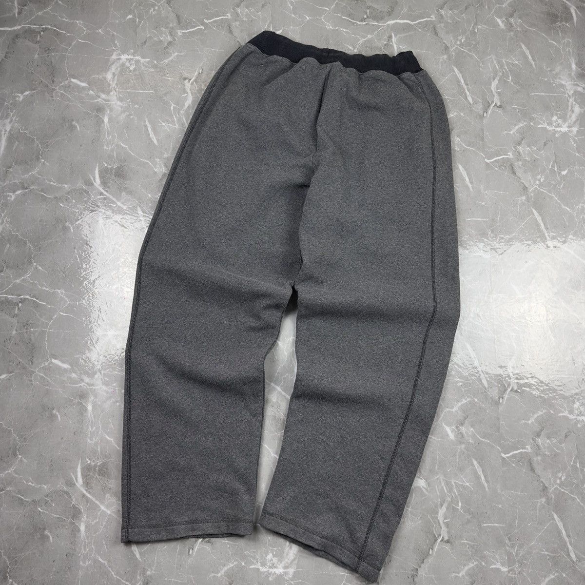 Nike Vintage Nike Oversize Baggy Gray Sweatpants Size L Size US 34 / EU 50 - 2 Thumbnail