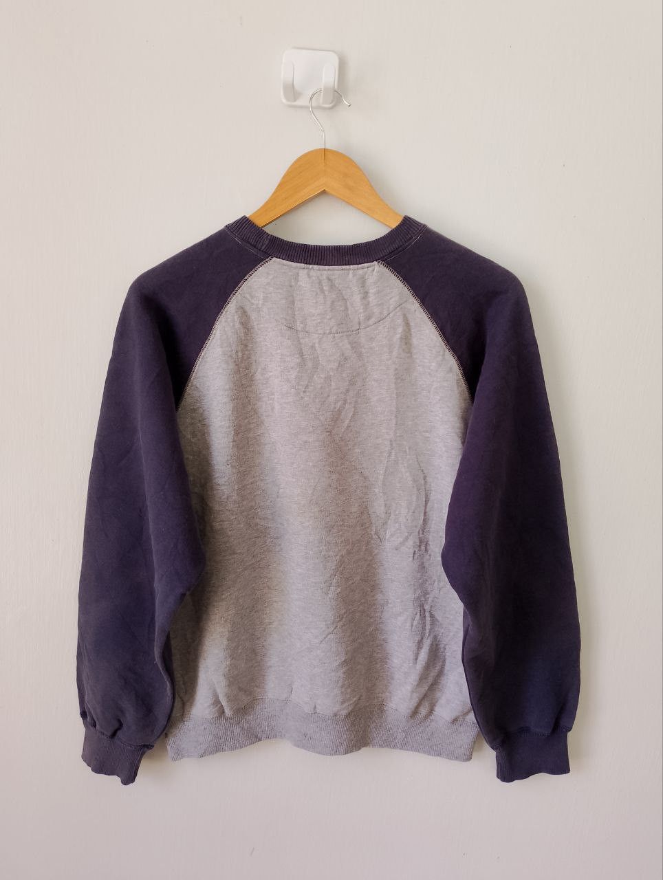 Converse Vintage CONVERSE Spellout Raglan Sweatshirt Size US L / EU 52-54 / 3 - 2 Thumbnail