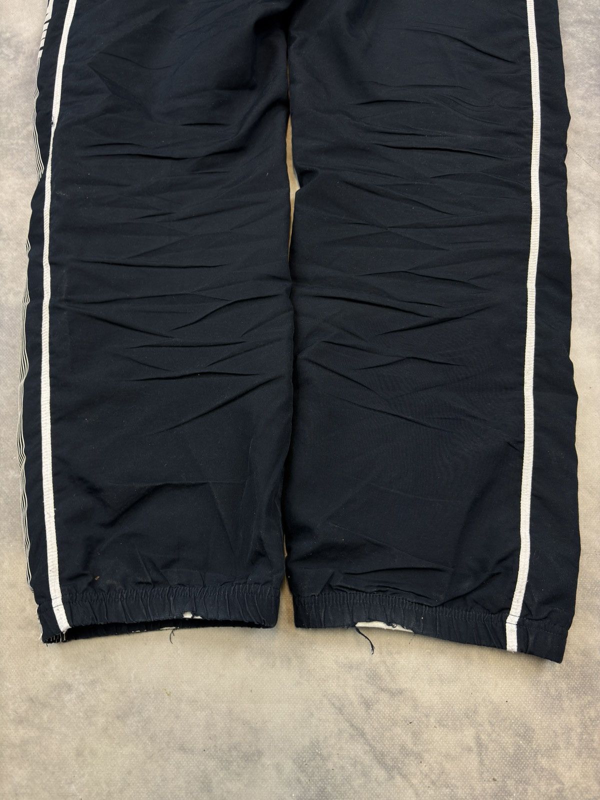 Nike Vintage Nike sweatpants baggy rap drip drill y2k 90s skate Size US 32 / EU 48 - 4 Thumbnail