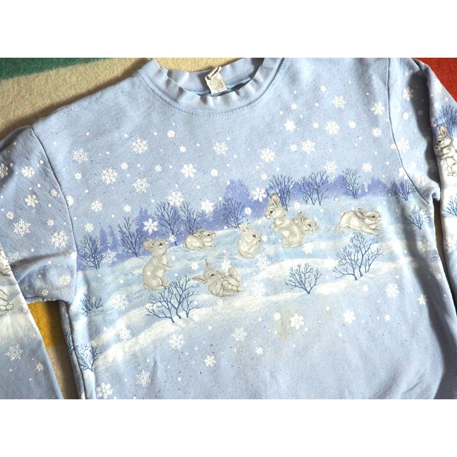 Vintage VTG 90s Winter Snow Rabbit AOP Blue USA Nature Pullover Sweatshirt Women L Blue Sweatshirt Size L / US 10 / IT 46 - 2 Thumbnail