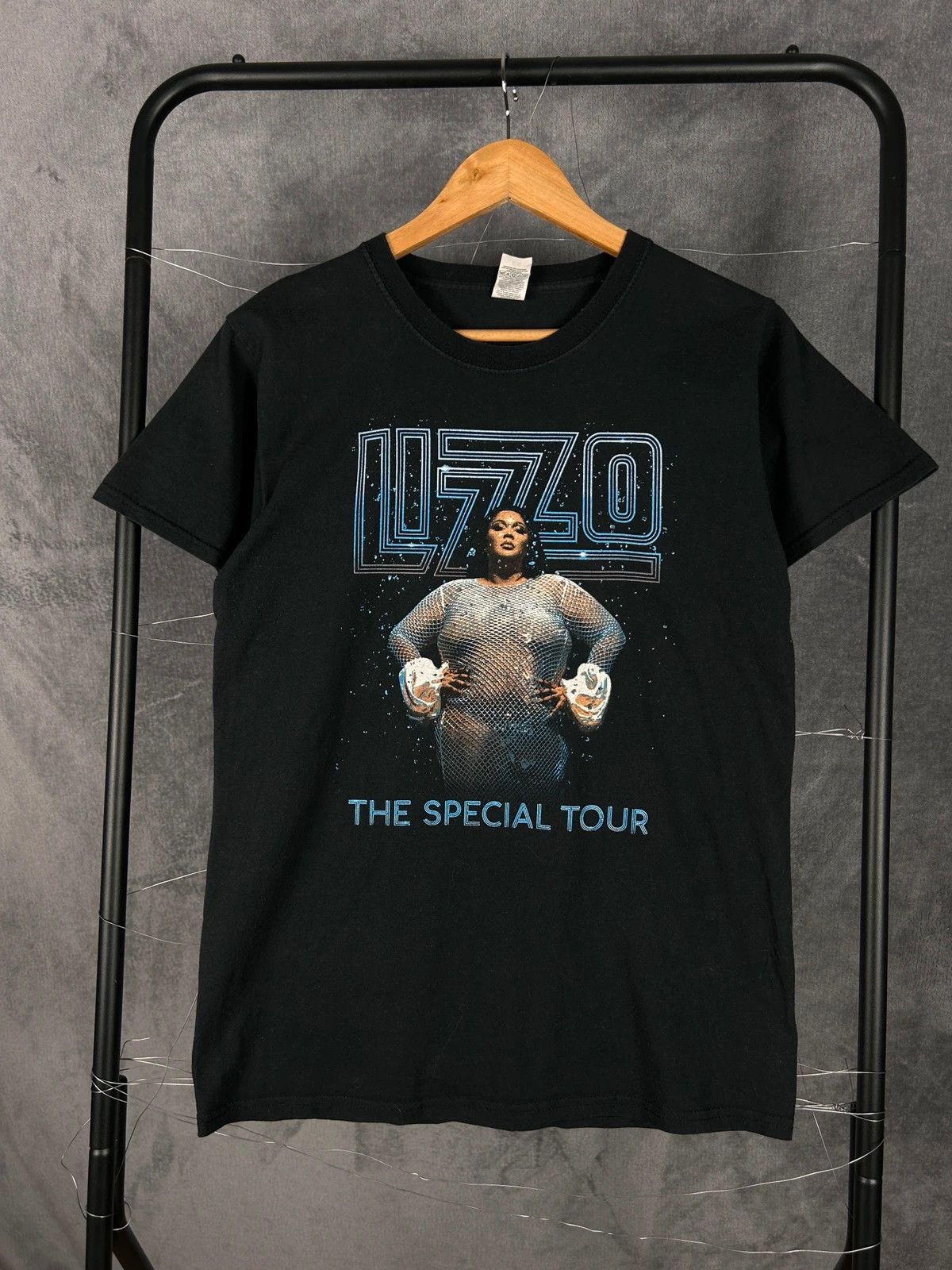 Band Tees × Fruit Of The Loom Lizzo The Special Tour tee black big logo spellout Size US S / EU 44-46 / 1 - 1 Thumbnail