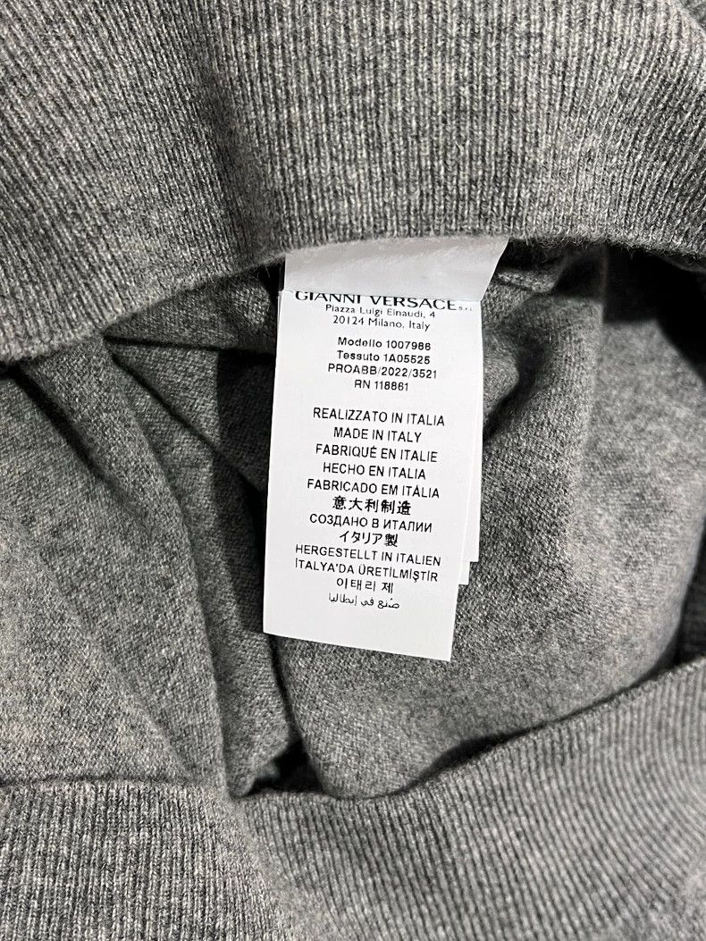 Versace Versace Gray willow studs decorate the long-sleeved polo s Size US M / EU 48-50 / 2 - 8 Thumbnail