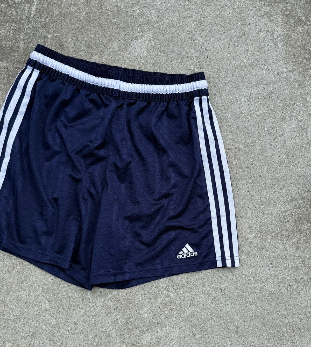 Adidas Vintage Adidas Y2K avantgarde streetwear track shorts Size US 32 / EU 48 - 4 Thumbnail