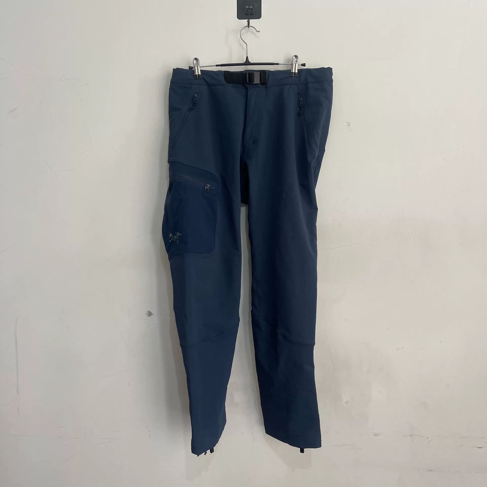 Arc'teryx Arcteryx GAMMA Ar Men's Long Sports Pants Size US 34 / EU 50 - 1 Thumbnail