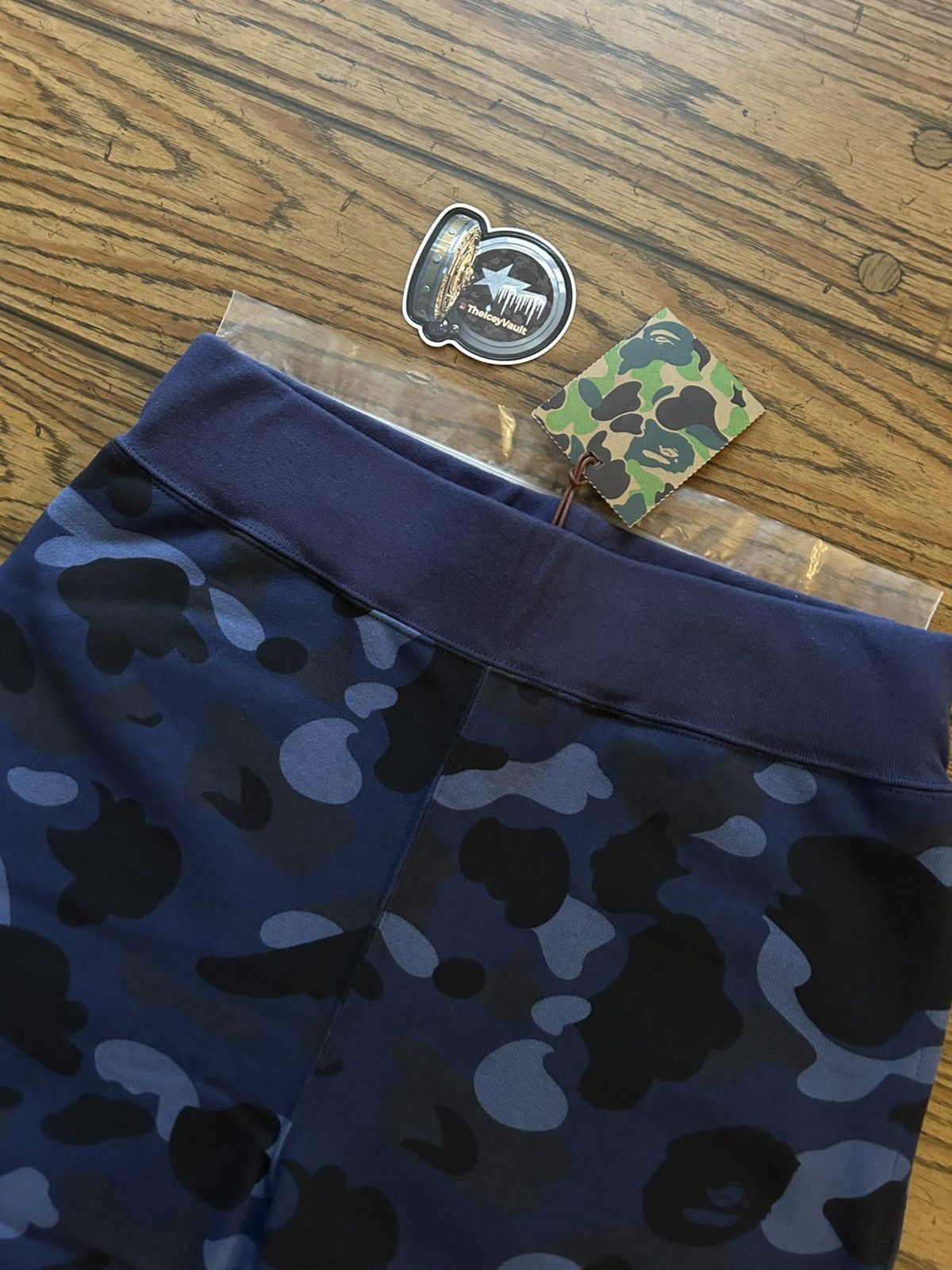 Bape NEW Bape Navy Camo Sweat Shorts Size US 36 / EU 52 - 2 Thumbnail