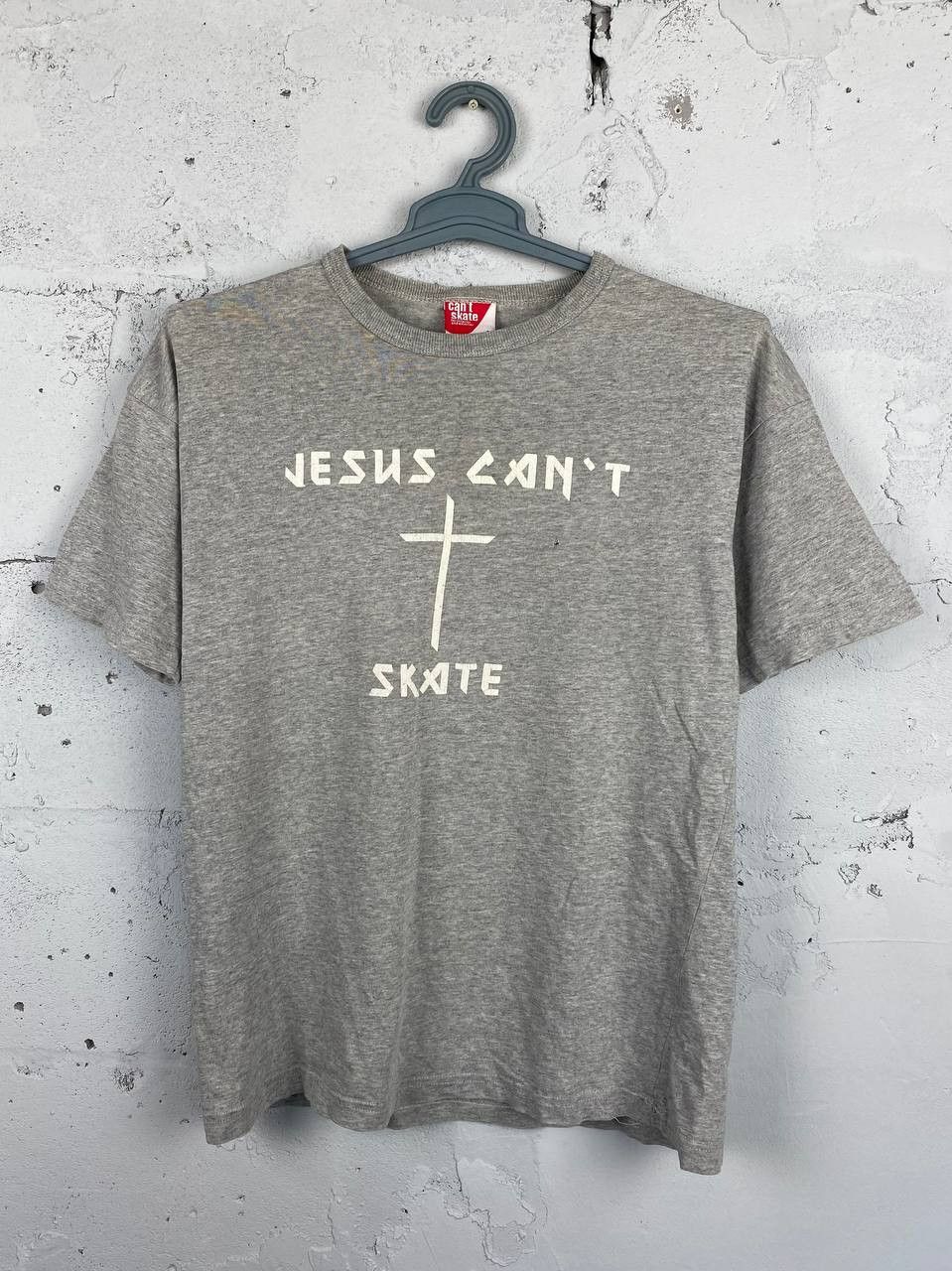 Vintage Vintage Jesus Cant Skate Skateboarding Y2K T Shirt Size US L / EU 52-54 / 3 - 1 Thumbnail