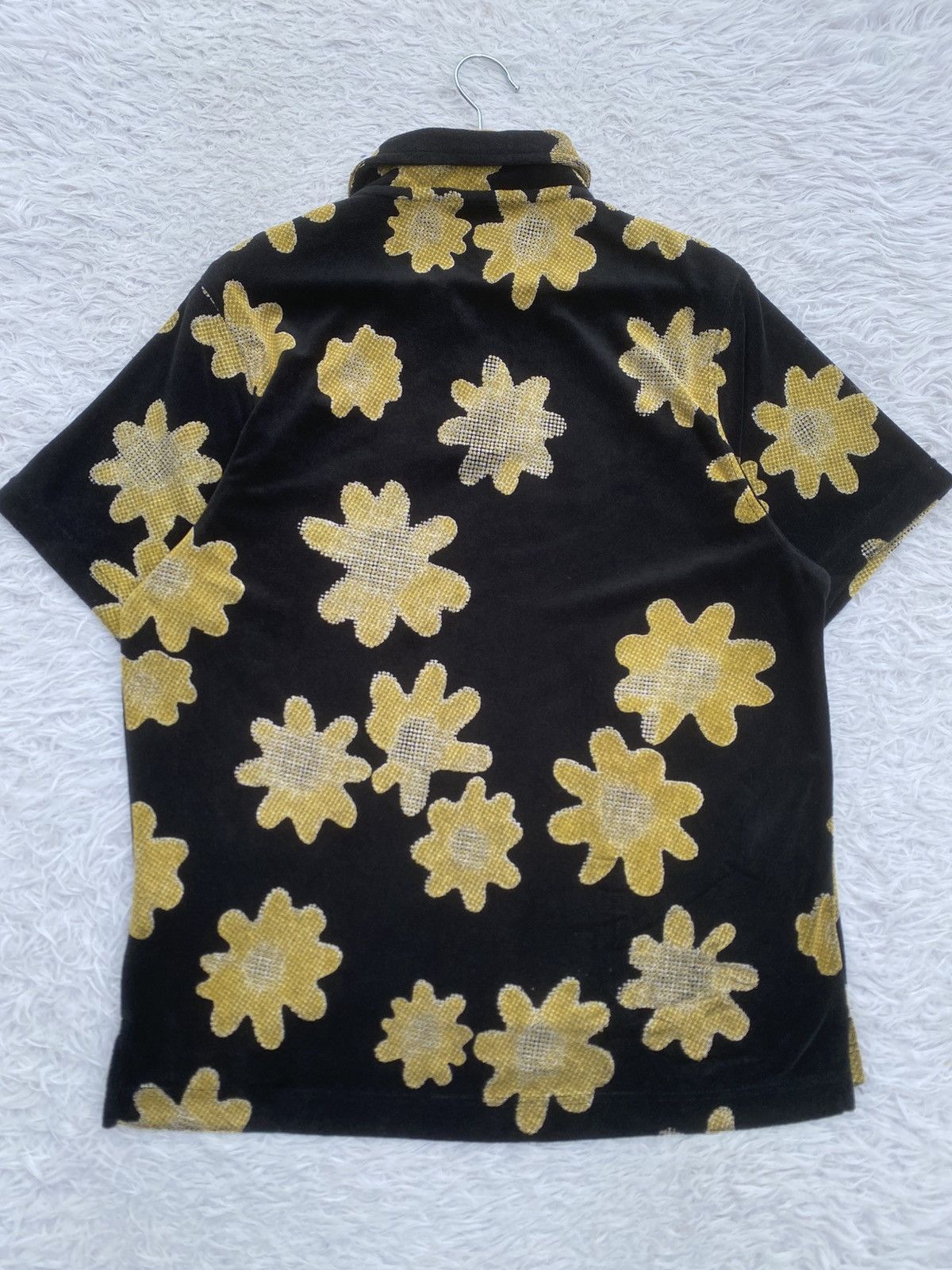 Nike Rare Nike Sportswear Men's Black Allover Flower Polo Shirt Size US M / EU 48-50 / 2 - 17 Thumbnail