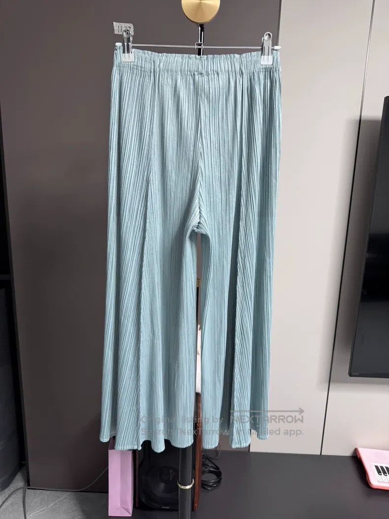 Issey Miyake Issey Miyake Light Green Pleated Wide-leg Trousers Size 25" / US 0 / IT 36 - 2 Thumbnail