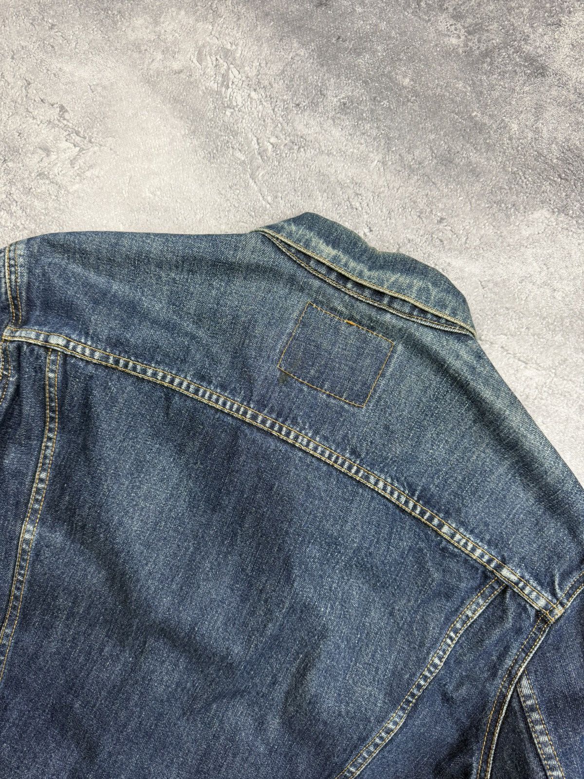 Levi's Vintage 90’s Levi’s Denim Trucker Jacket 70503 04 Size US XL / EU 56 / 4 - 20 Thumbnail