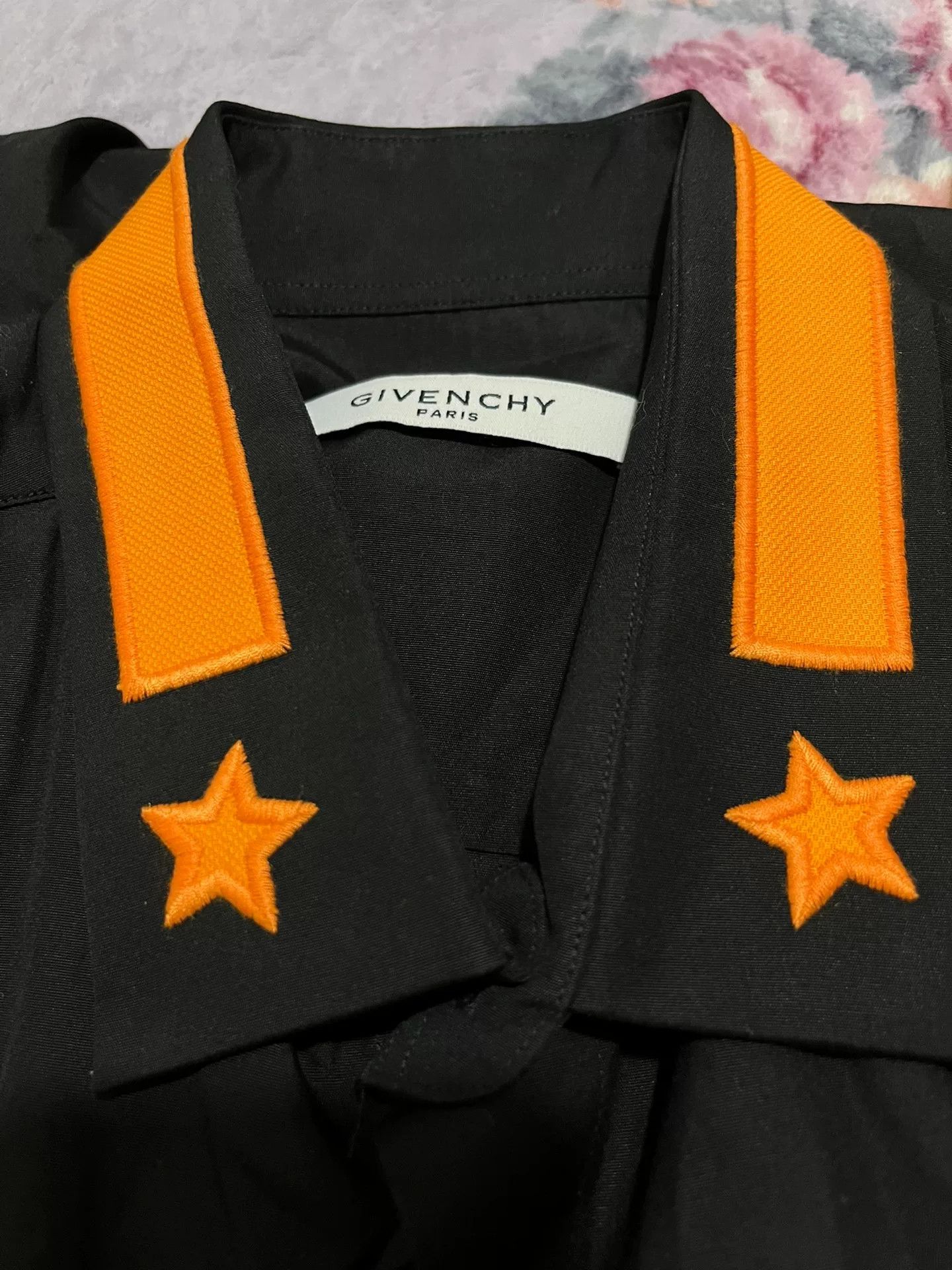 Givenchy Givenchy Classic Black Star Shirt Size US M / EU 48-50 / 2 - 1 Thumbnail