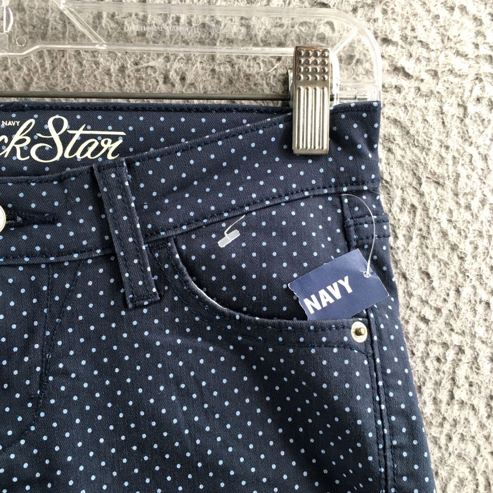 Old Navy Old Navy The Rock Star Super Skinny Pants Womens 2R Blue Polka Dots Low Rise NEW Size 26" / US 2 / IT 38 - 4 Thumbnail