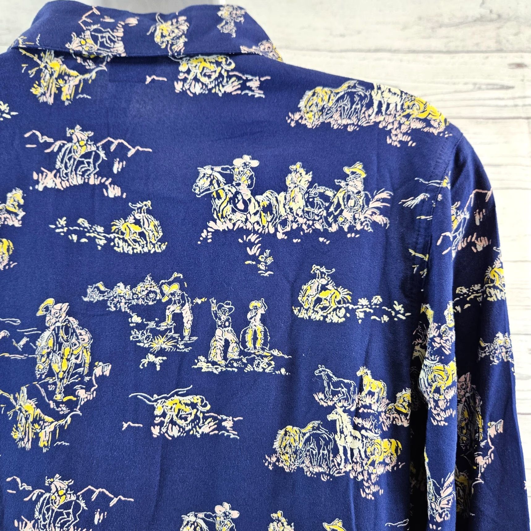 Vintage Cruel Denim Womens Pearl Snap Shirt Sz Small Blue Yellow Long Sleeve Rayon Size S / US 4 / IT 40 - 5 Thumbnail