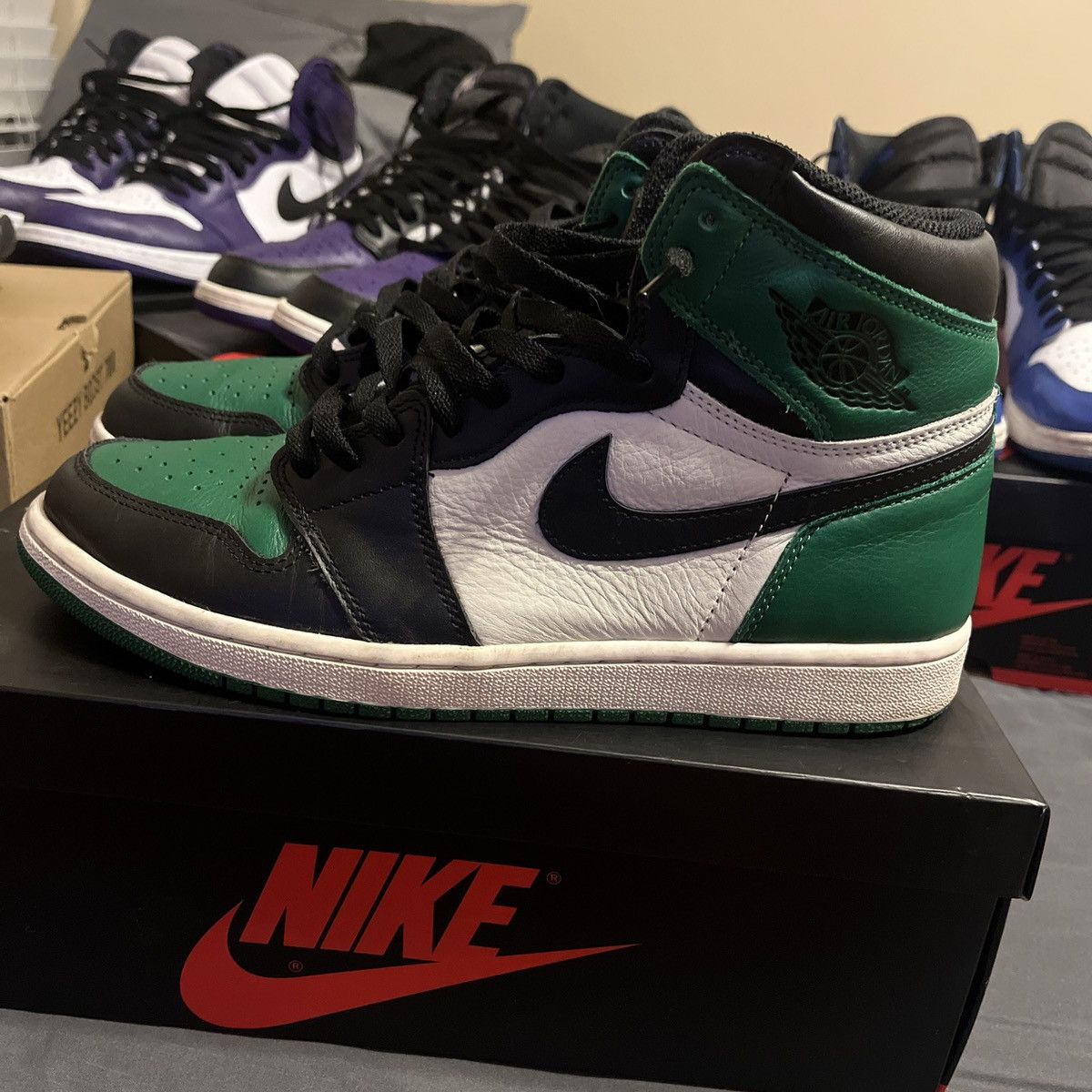 Jordan Brand Jordan retro 1 Pine Green OG Size US 11 / EU 44 - 1 Thumbnail