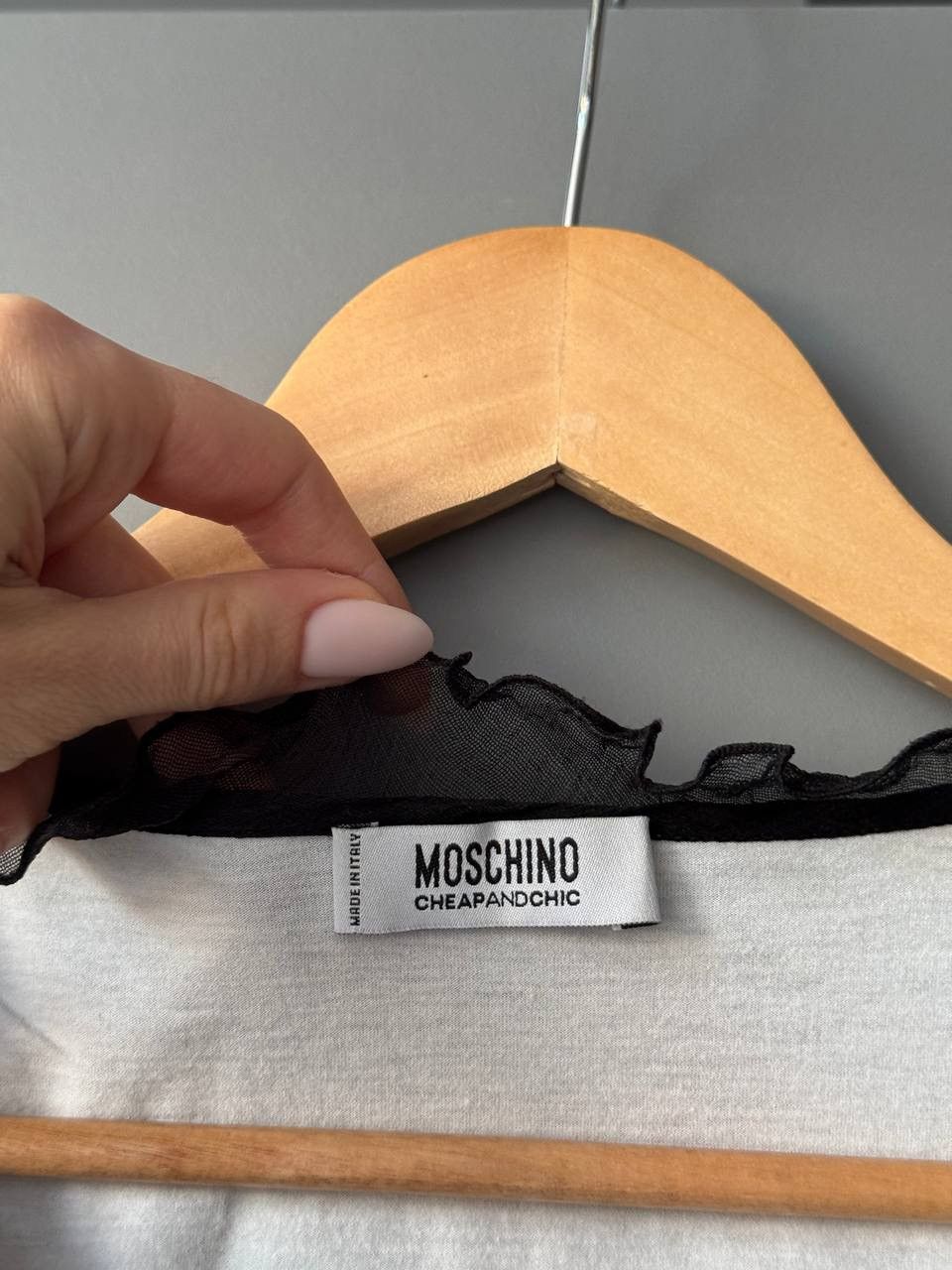 Moschino Moschino Cheap And Chic T-shirt Size M / US 6-8 / IT 42-44 - 2 Thumbnail
