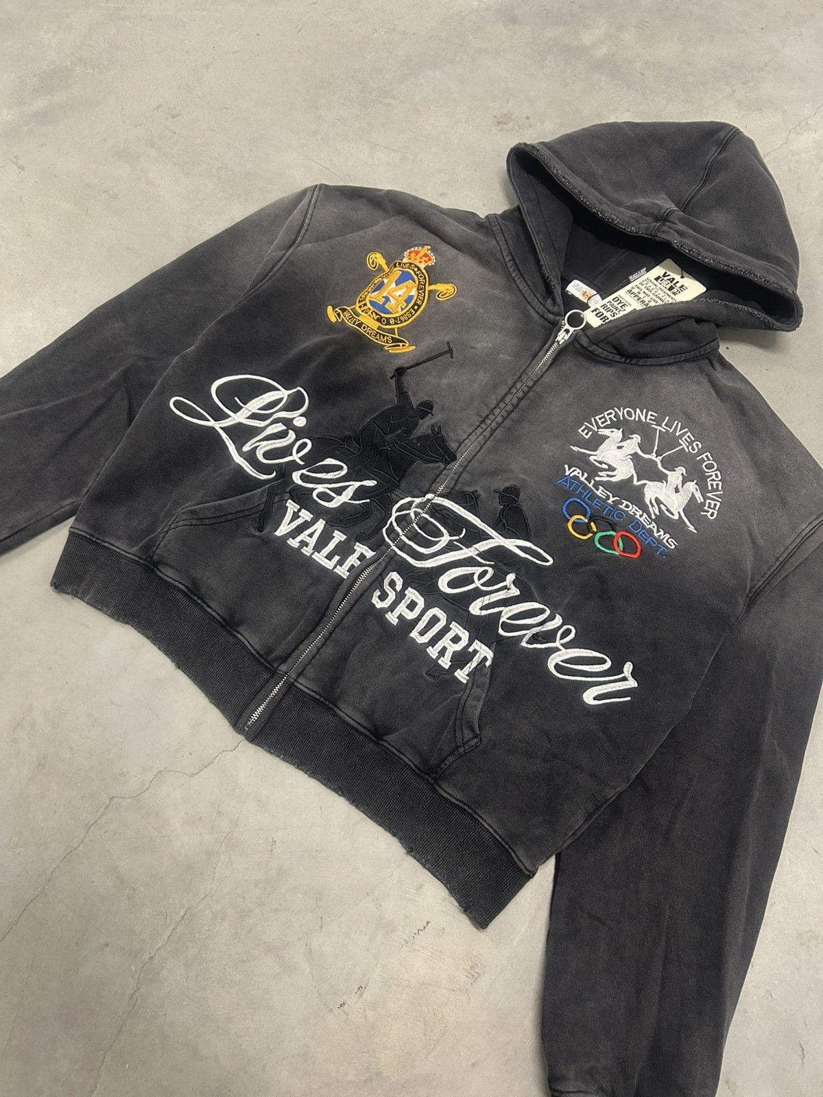 Vale Vale Forever Valley Dreams Black Blackrock Zip Up Hoodie New Size US XXL / EU 58 / 5 - 2 Thumbnail