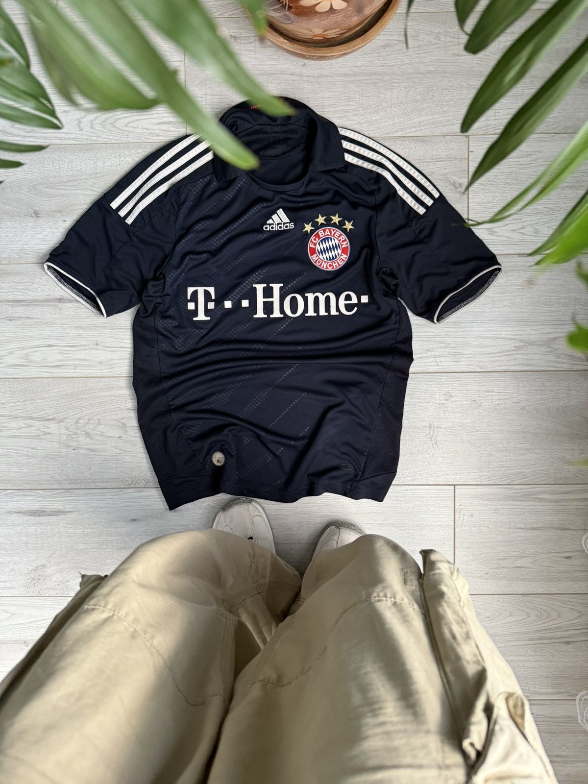 Adidas × Vintage Bayern Munchen Soccer Jersey Football 2009 kit shirt vintage Size US M / EU 48-50 / 2 - 1 Thumbnail