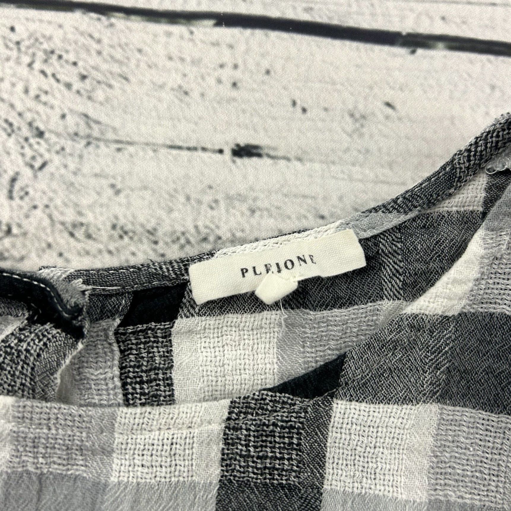 Vintage Pleione Plaid Short Ruffle Sleeve Linen Cotton Top Women's XS Black White Size XS / US 0-2 / IT 36-38 - 2 Thumbnail