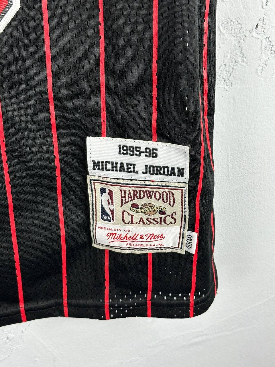 Mitchell & Ness × NBA Authentic Micheal Jordan Jersey Bulls 95-96 Mitchell&ness Size US M / EU 48-50 / 2 - 4 Thumbnail