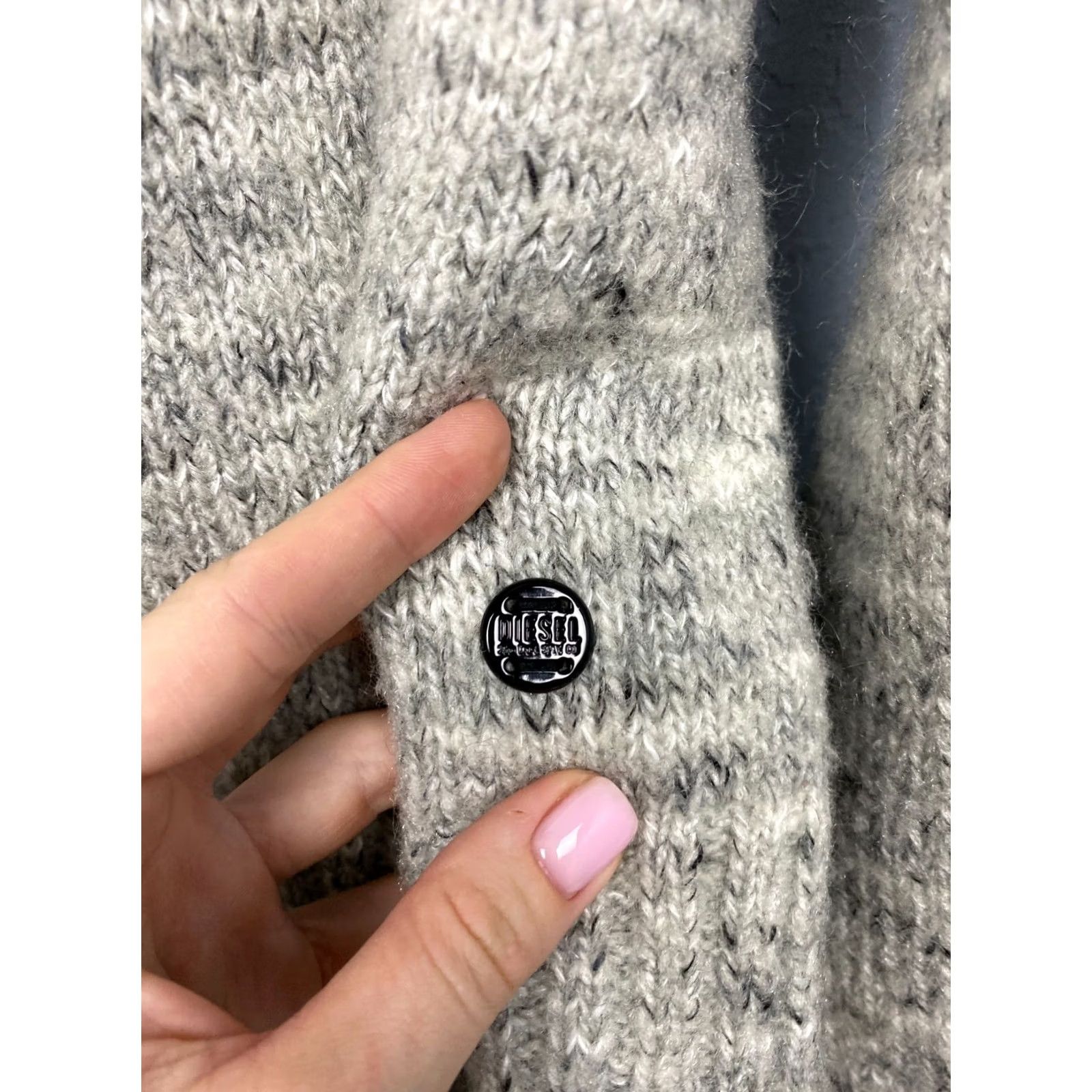 Diesel Diesel Hand Made Ring Spun Vintage Womens Wool Knit Sweater Size S Shirt Womens Gray Wool Ring Spun Vintage Diesel Pullover 90s Size S / US 4 / IT 40 - 3 Thumbnail