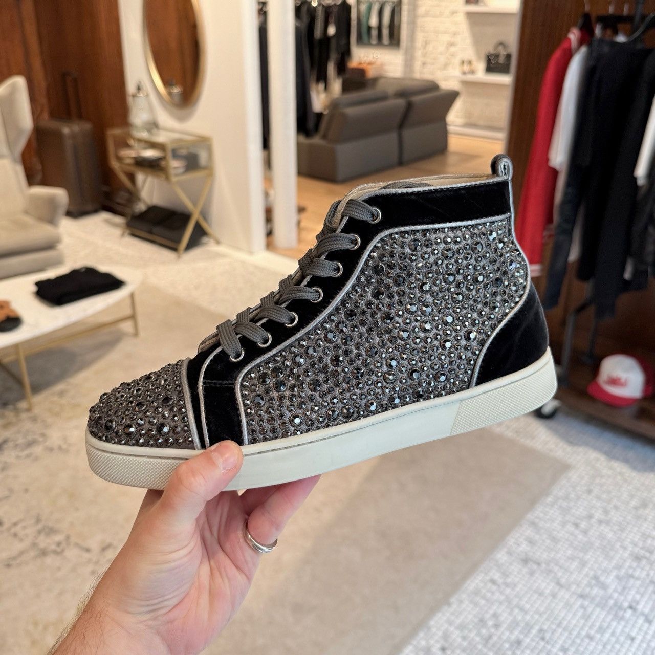 Christian Louboutin Christian Louboutin Black Velvet Louis Ring Strass Sneakers Size US 8 / EU 41 - 13 Thumbnail